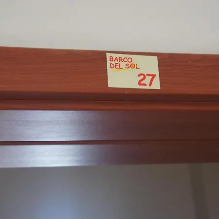 Barco Del Sol 27 One Bed Apartamento *