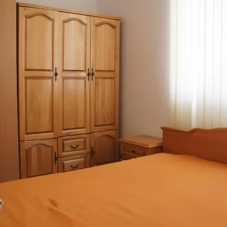 Barco Del Sol 27 One Bed Appartamento *